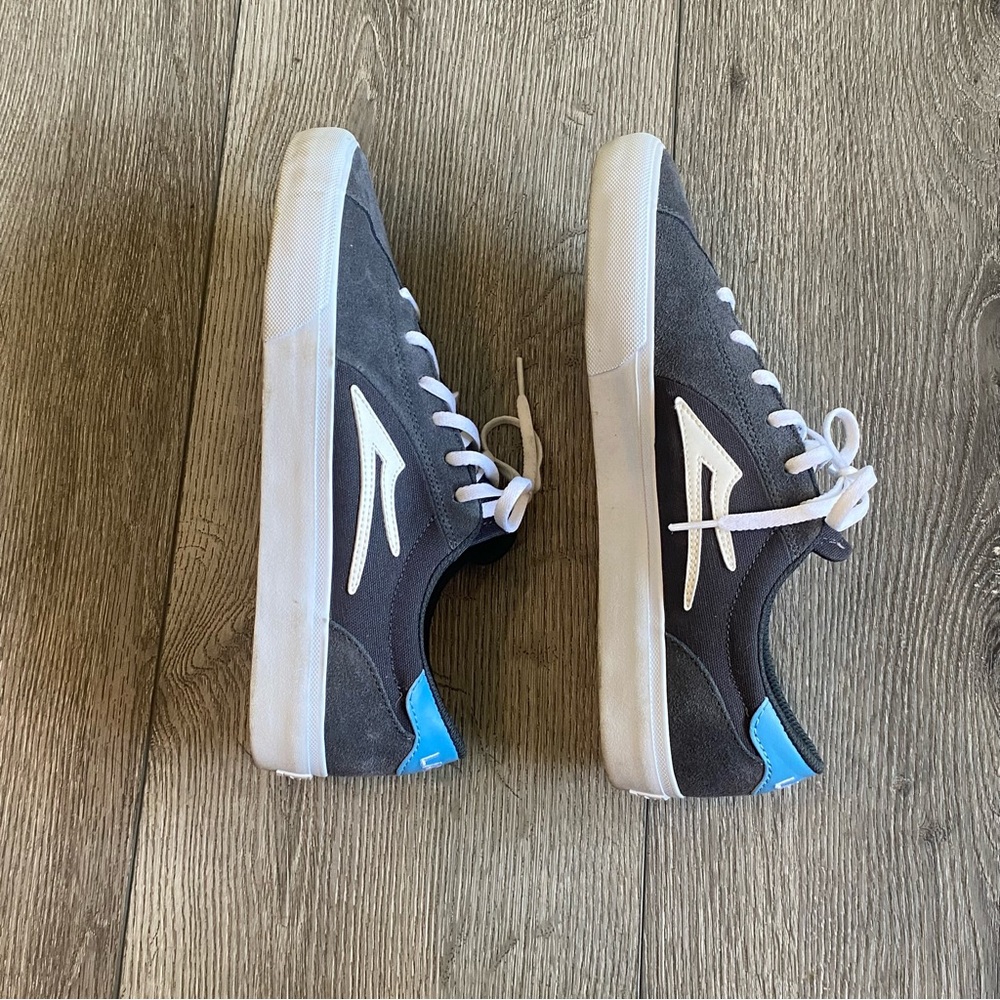 Lakai’s Women's Gray and Blue Sneakers